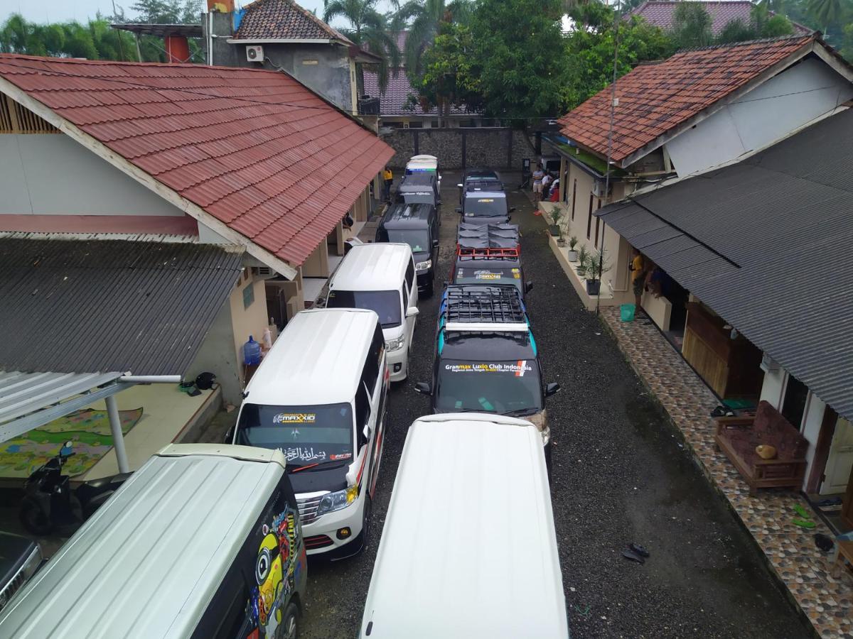 Hotel Putra Sindang Asih Batukaras 외부 사진