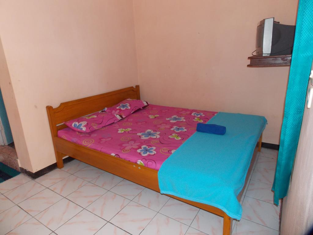 Hotel Putra Sindang Asih Batukaras 객실 사진