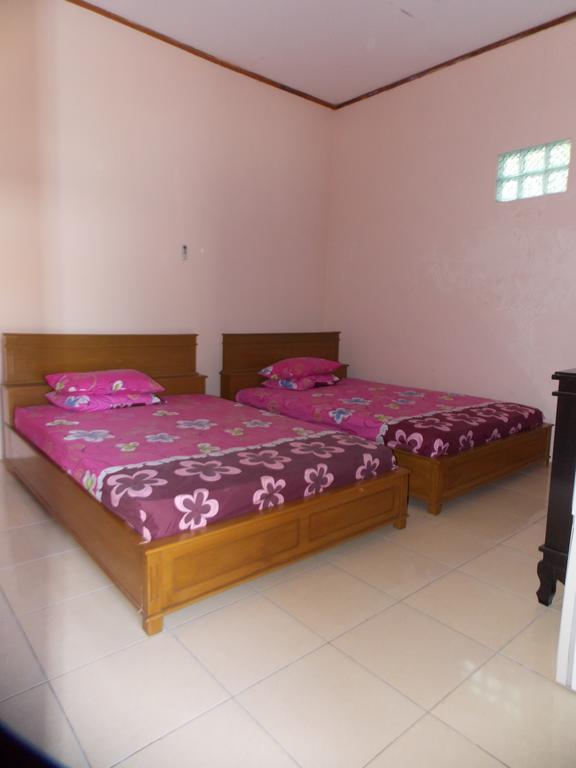 Hotel Putra Sindang Asih Batukaras 객실 사진