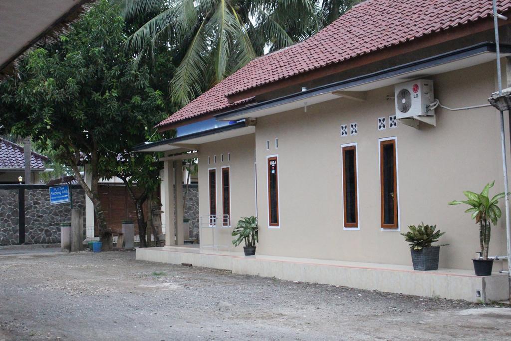 Hotel Putra Sindang Asih Batukaras 외부 사진